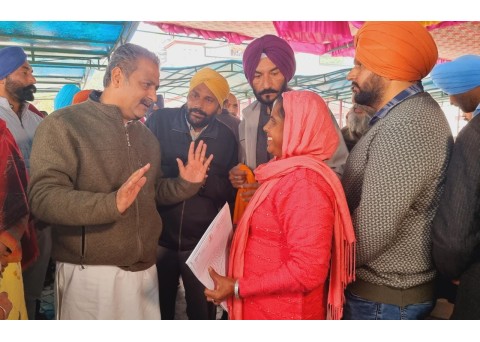 ਹਲਕੇ ਦੇ 11 ਪਿੰਡਾਂ ਦੀਆਂ ਪੰਚਾਇਤਾਂ ਨੂੰ ਗ੍ਰਾੰਟਾਂ ਜਾਰੀ ਕੀਤੀਆਂ